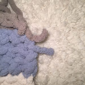 Cloud Fluffy Rug by Tying An End - ends