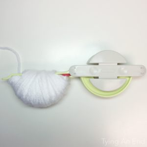 Heart pom pom by Tying An End - step 4