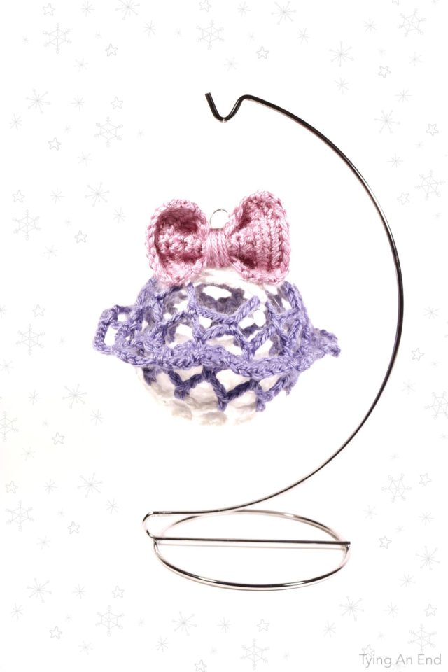 [Free Crochet Pattern] Daisy Christmas Ornament by Tying An End