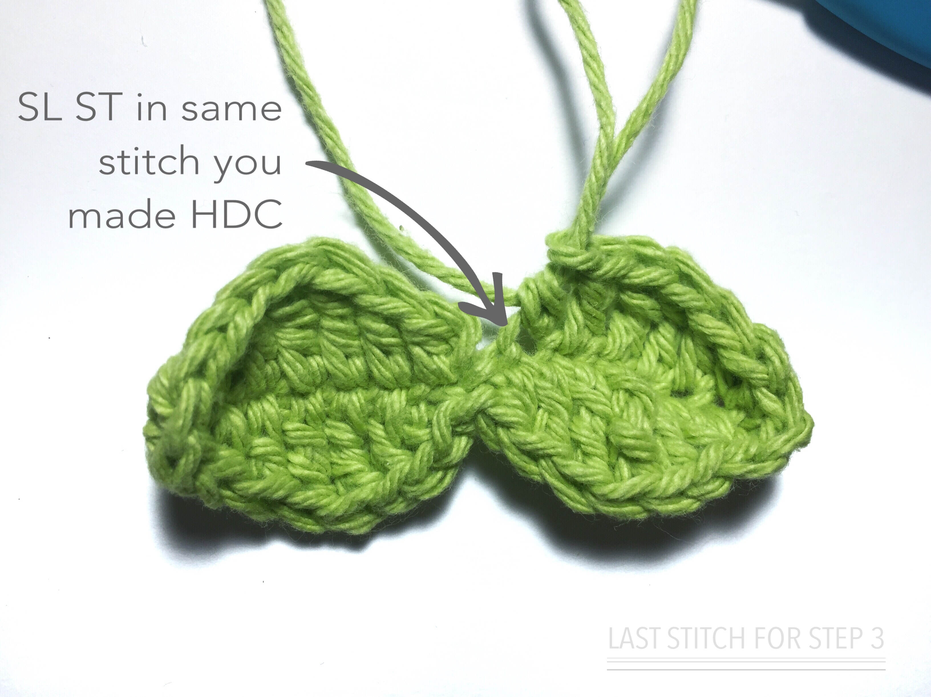 [Free Crochet Pattern] Cute little leaves to guide your reading! Budding Leaf Bookmark by Tying An End