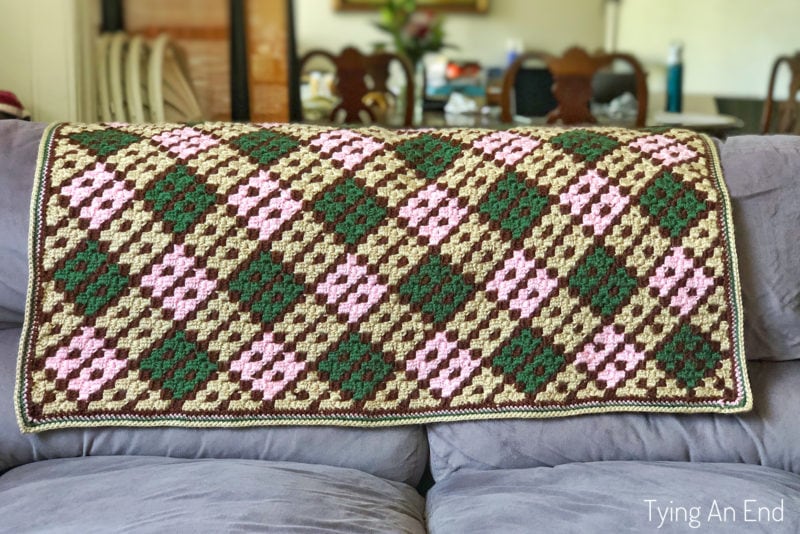 crochet argyle lap throw